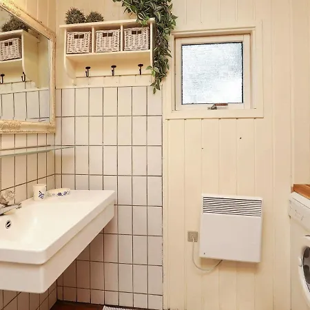 بيت للعطل 10 Person In Lokken-by Traum